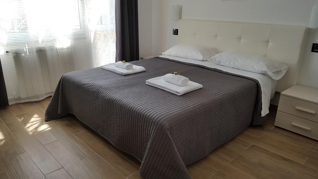 Luce Di Luna Luxury Suites ローマ エクステリア 写真